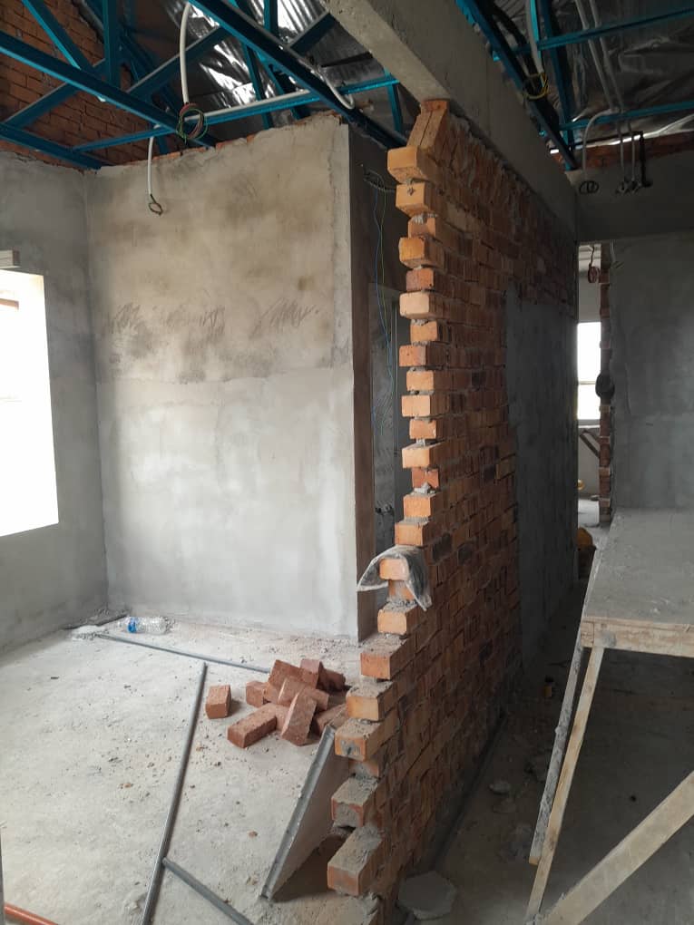 Kerja Pembinaan Dinding Bata